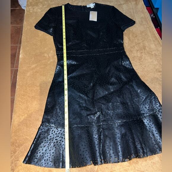 Michael Kors Black Dress A-Line Eyelet Trim Short Sleeve Crew Neck Size 4 - Picture 7 of 14